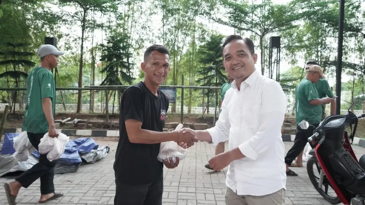 Momen Iduladha, LRT Jabodebek Distribusikan Daging Kurban kepada Warga & Yayasan Sekitar Operasional