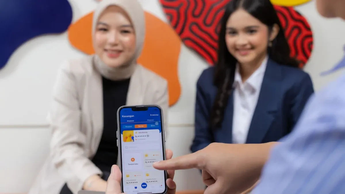 Bank Raya Dukung Inklusi Keuangan Digital Generasi Muda dan K-popers di P-Land: K-pop Art Market Vol.5
