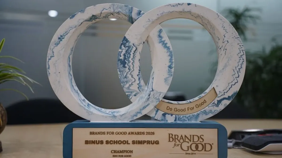 BINUS SCHOOL Simprug Raih Champion Brands for Good Award